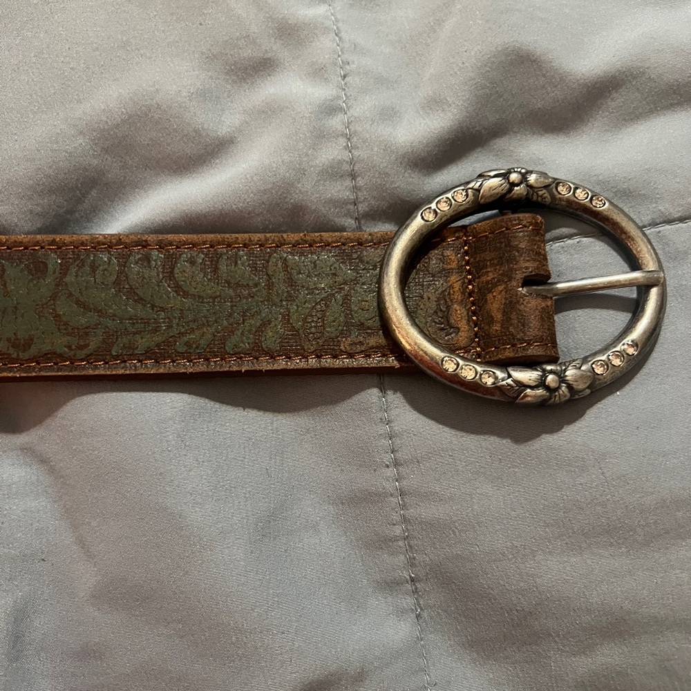 Leather Brown and Turquoise Belt with Silver Buckle no brand Amazon 43.5 in long